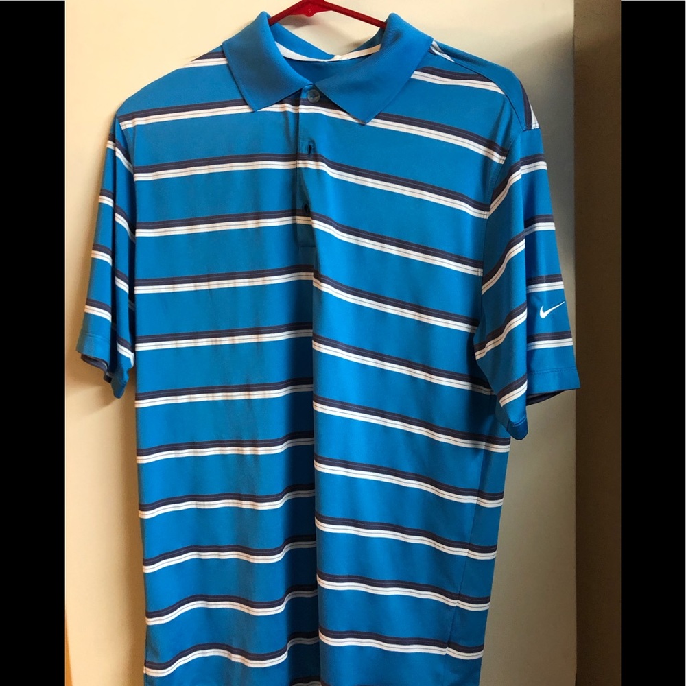 Men’s golf polo-size medium